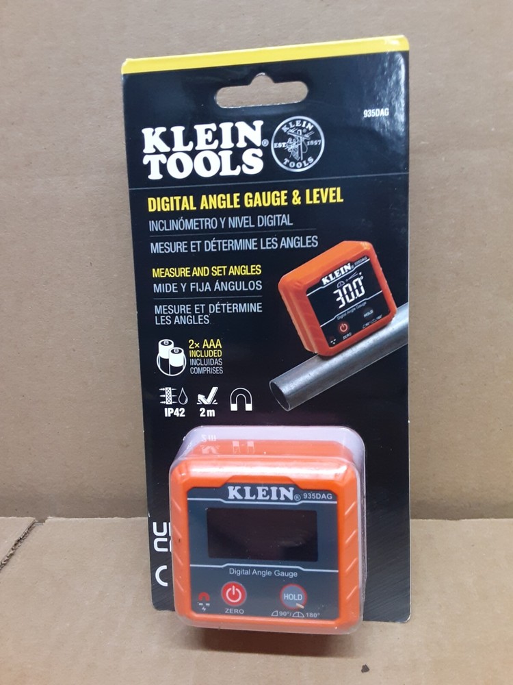 Klein Tools 935DAG Digital Angle Gauge and Level with Precision Measurement