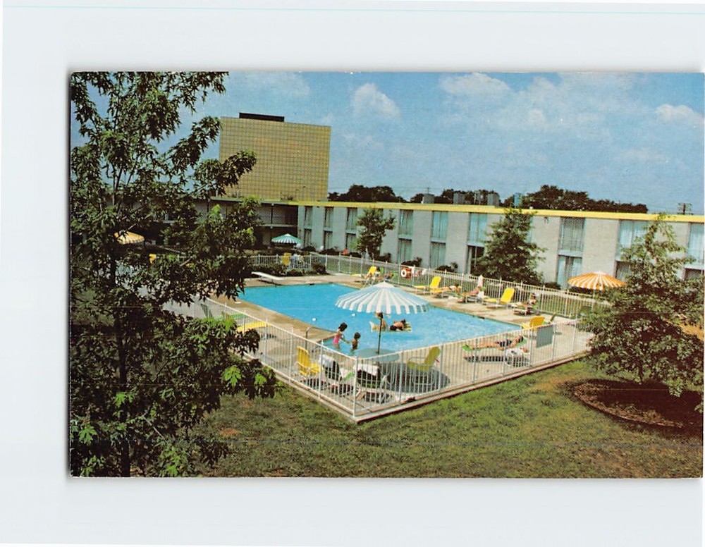Postcard Swimming Pool At Airport Hilton Inn Nashville Tennessee