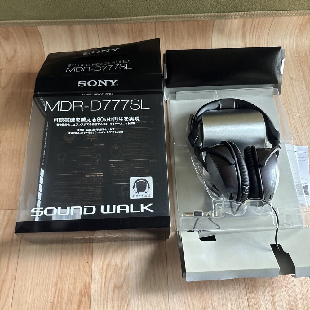 Sony stereo headphones MDR-D777SL