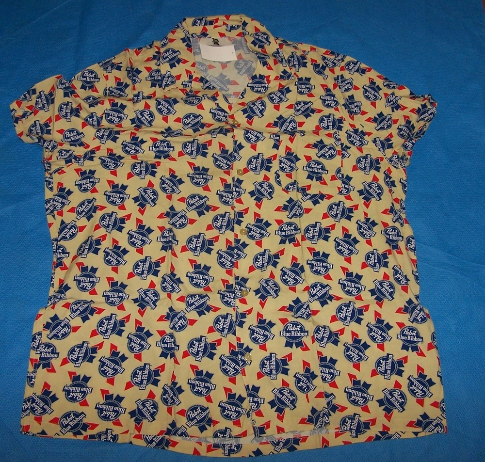 Size S Men's Pabst Blue Ribbon Allover Print Short Sleeve Button Down Shirt