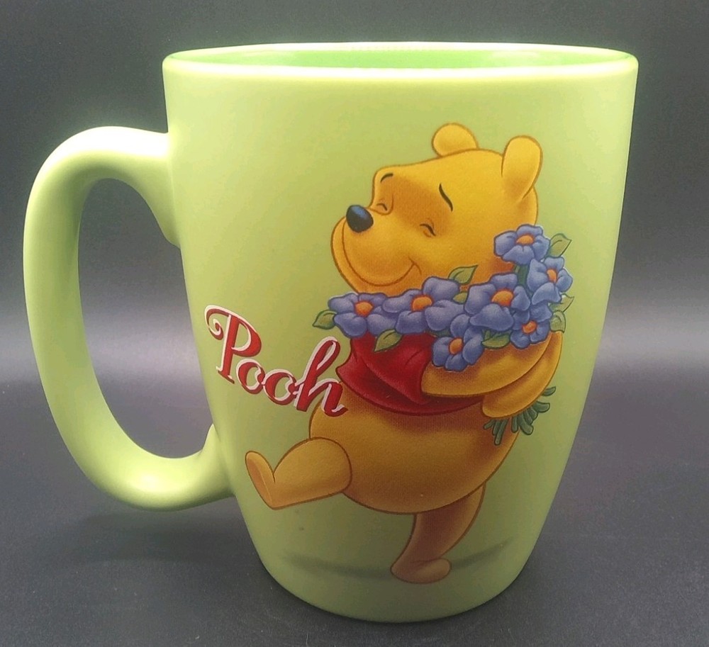 Disney Store Exclusive Winnie the Pooh 20oz Ceramic Coffee Mug