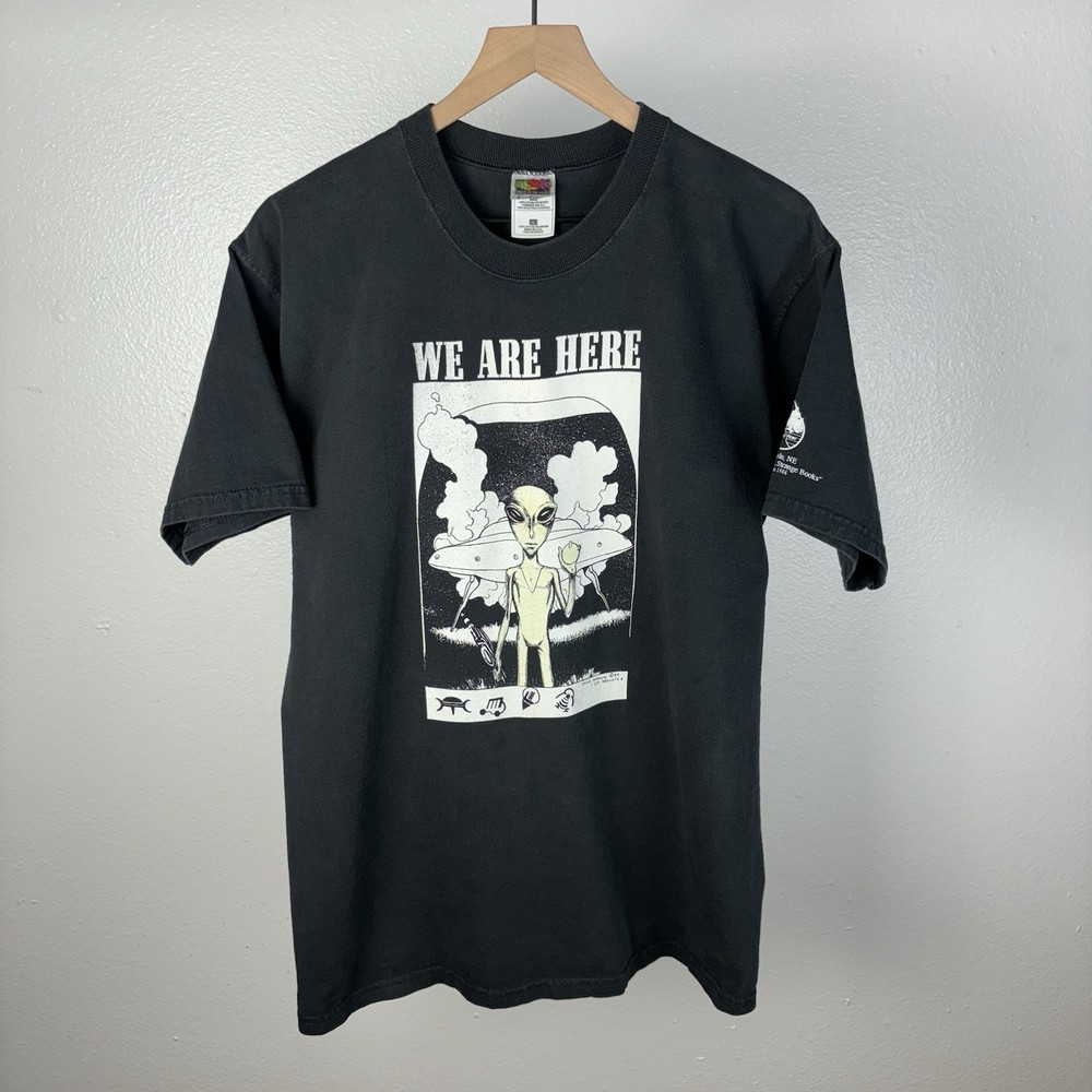 Vintage Aliens We Are Here 90s Area 51 UFO Space Ship Made In USA T Shirt Large