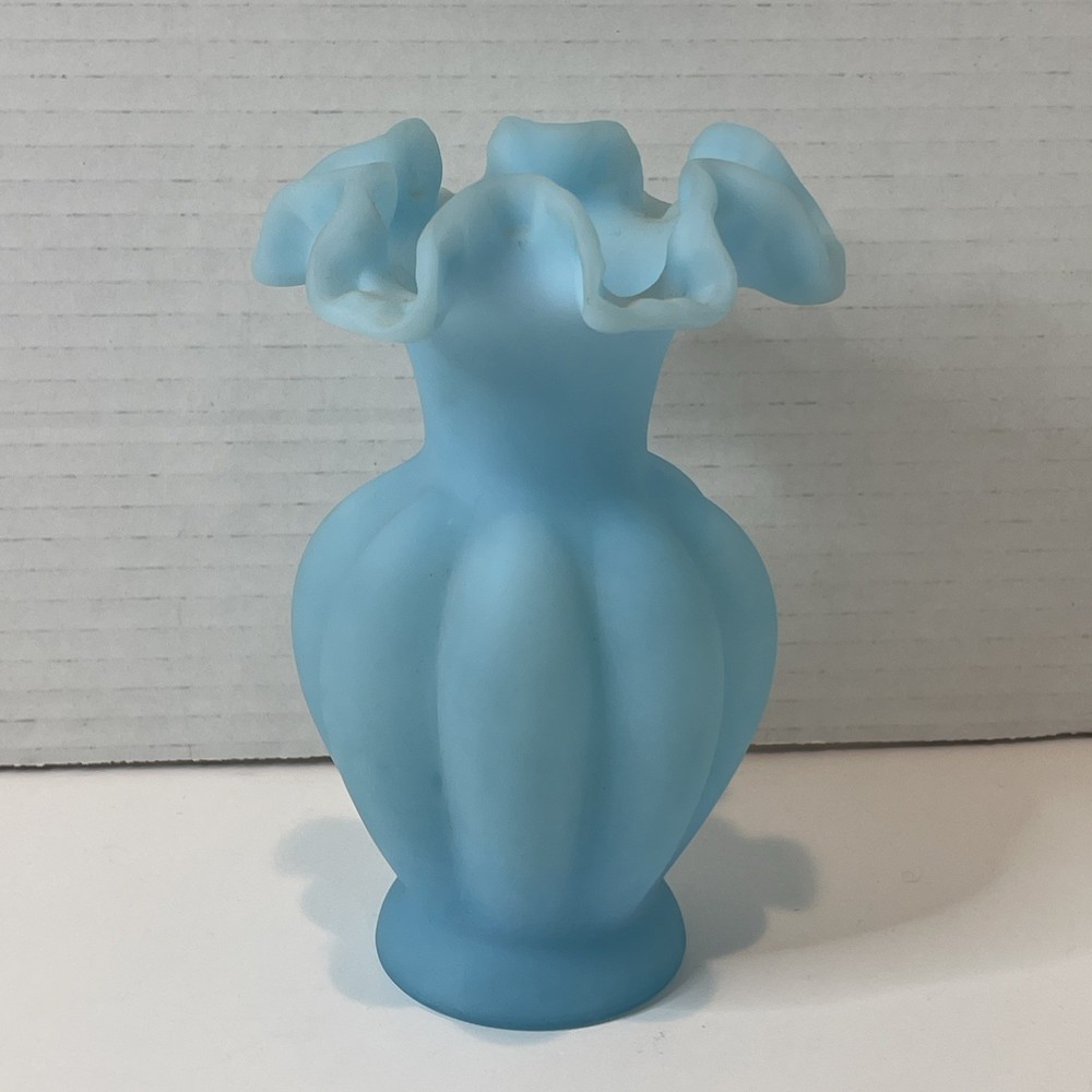 Vintage FENTON Blue Satin Glass Vase Melon Ruffled Top ca. 5.5