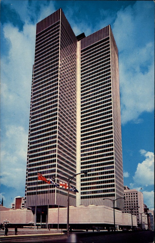 Royal Bank of Canada Building Montreal Quebec Canada vintage postcard y292