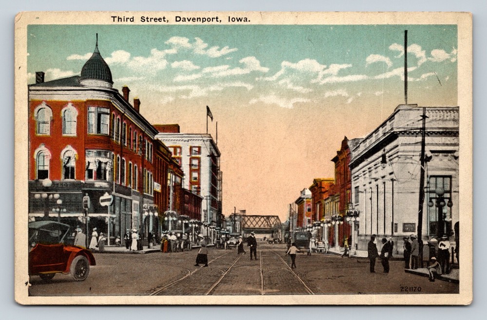 Third Street Davenport Iowa Street View Buildings VINTAGE Postcard