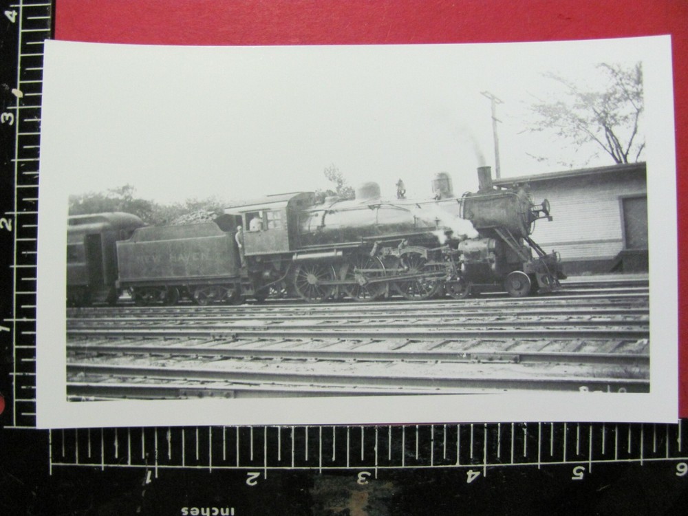 NEW HAVEN NYNH&H RAILROAD 4-6-0 LOCOMOTIVE #809 PASSENGER TRAIN B&W PHOTO 1930s