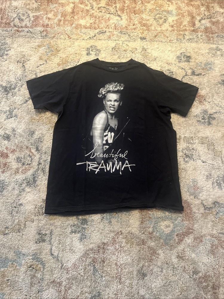 Pink Concert Black T Shirt Beautiful Trauma Tour 2018 Double Sided Sz. Large