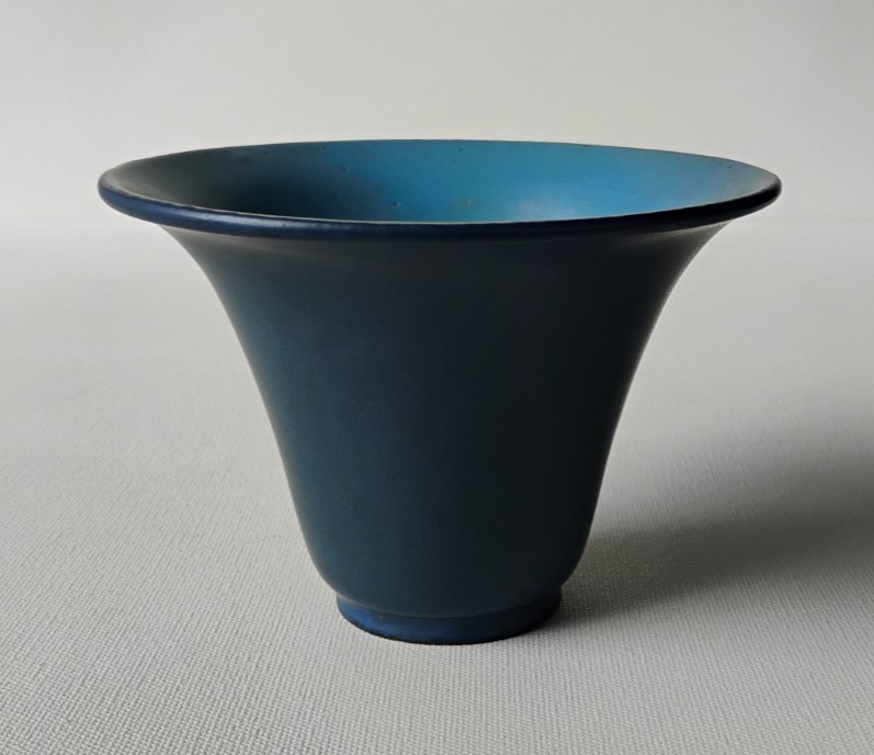 Marblehead Pottery Arts & Crafts 2 Tone Blue Flared Trumpet Bowl Vase