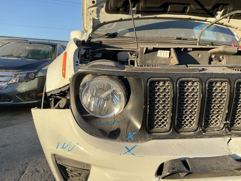 Passenger Headlight Brow Style Bumper Contour Fits 19-20 RENEGADE 4628125