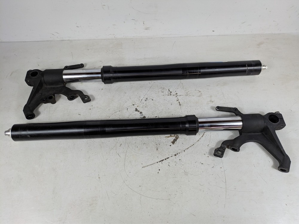 2009 - 2014 Yamaha YZFR1 YZF R1 Front Suspension Forks (need seals)