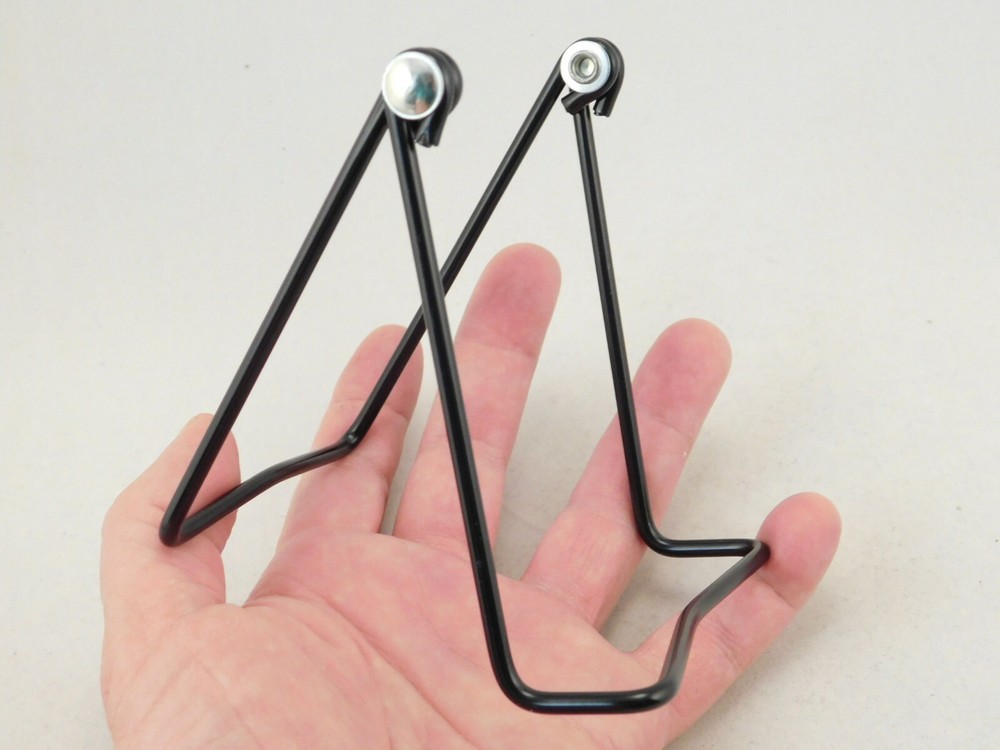 Adjustable Black Medium Vinyl Coated Easel Display Stand