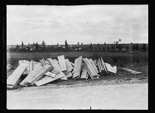 Photo:France 1910s Grave Digging Burial Coffins Cemetery Work WWI