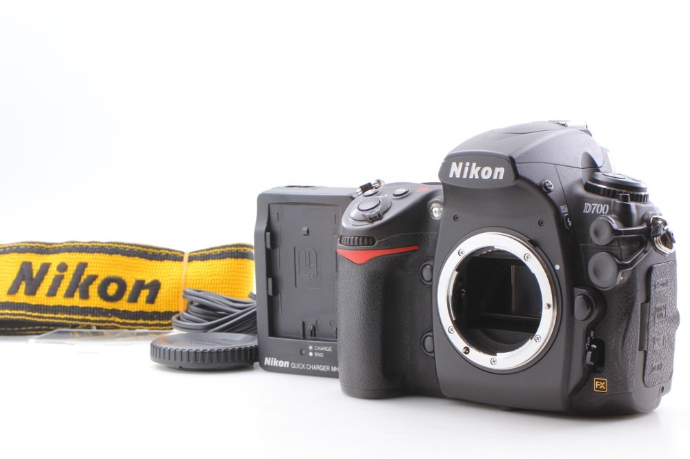 [MINT] Nikon D700 12.1 MP DSLR Camera Body from Japan 4I21