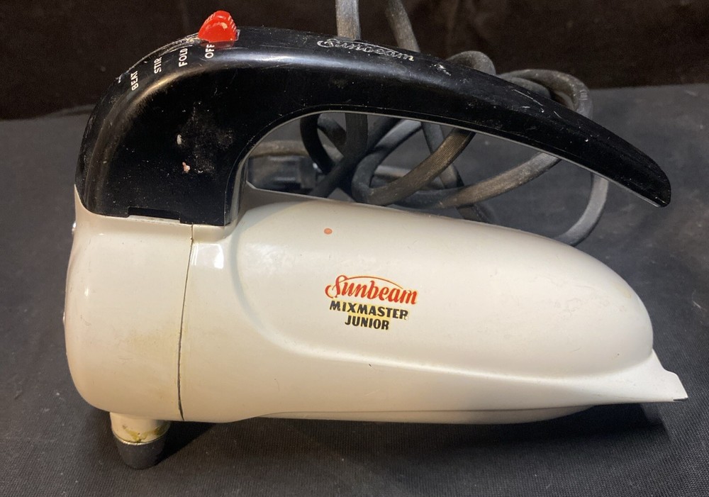 White Sunbeam Mixmaster Junior Hand Mixer NO Beaters Working Vintage
