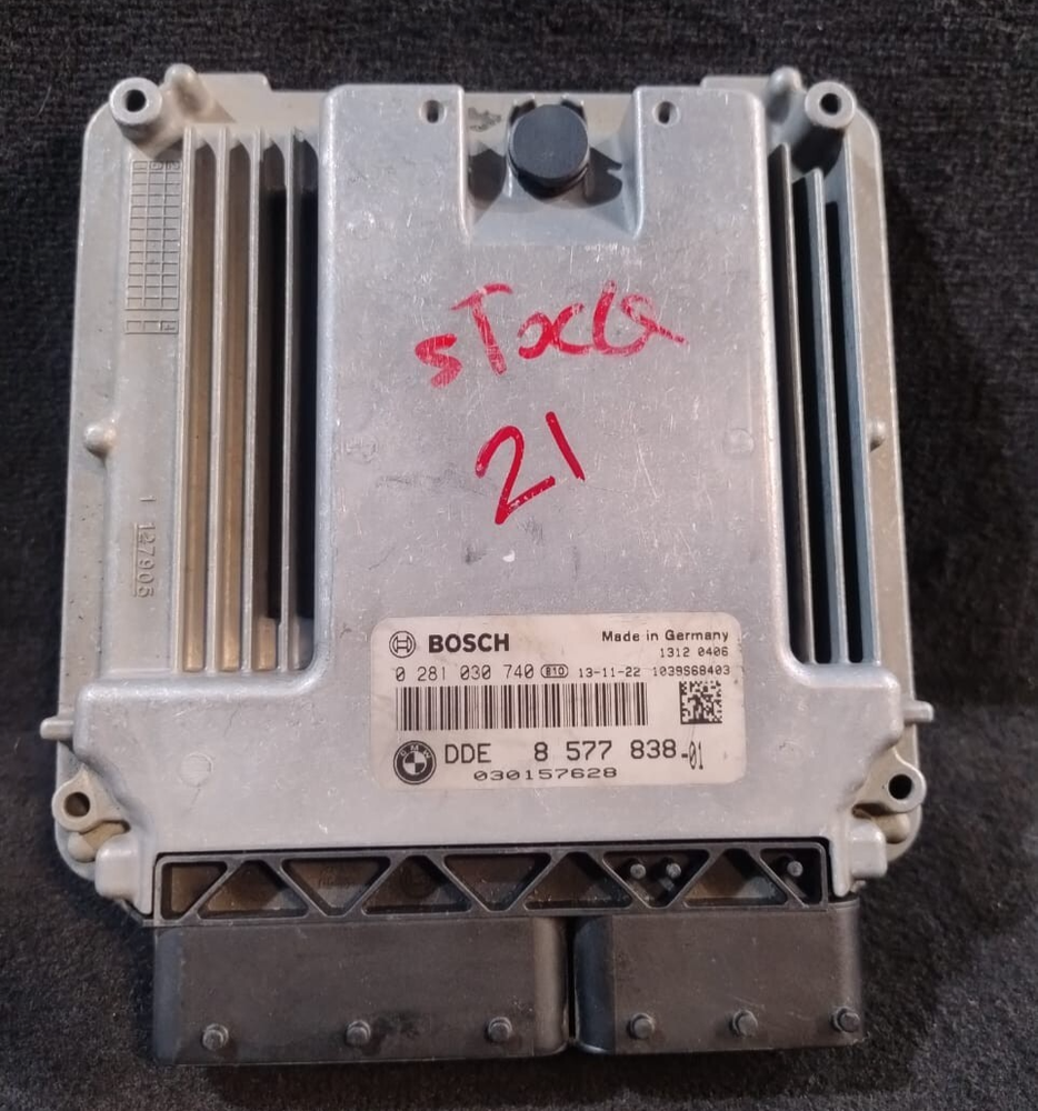 BMW 5 Series F10 F11 N57N ENGINE CONTROL UNIT  ECU ONLY  DDE 0281030740 8577838