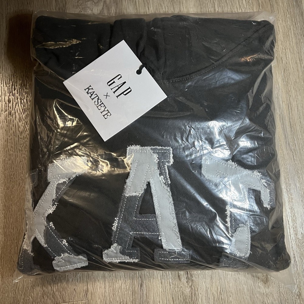 GAP x KATSEYE MEGAN Hoodie / M - Size Medium Limited Edition - In Hand Free Ship