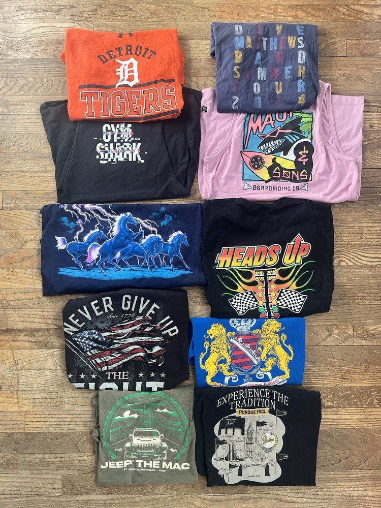 BUNDLE!! 10 MEDIUM T-SHIRT / TANKTOP BUNDLE LOT
