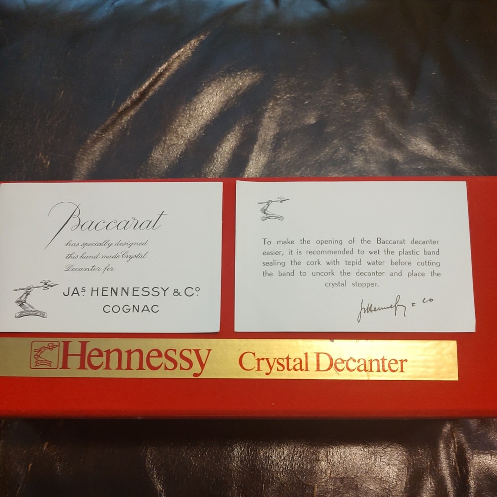 Rare Baccarat Hennessy Fine Champagne Crystal Decanter with Showcase Box France Excellent Condition