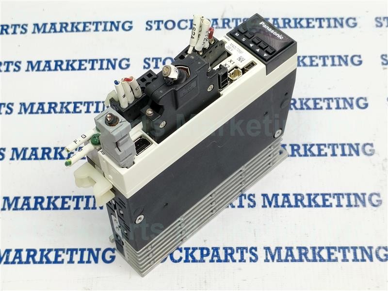 Panasonic MADLT05SF Servo Drive 200-240V 1ø/3ø 1.6 A/0.9 A 50/60Hz 0-240V 3ø