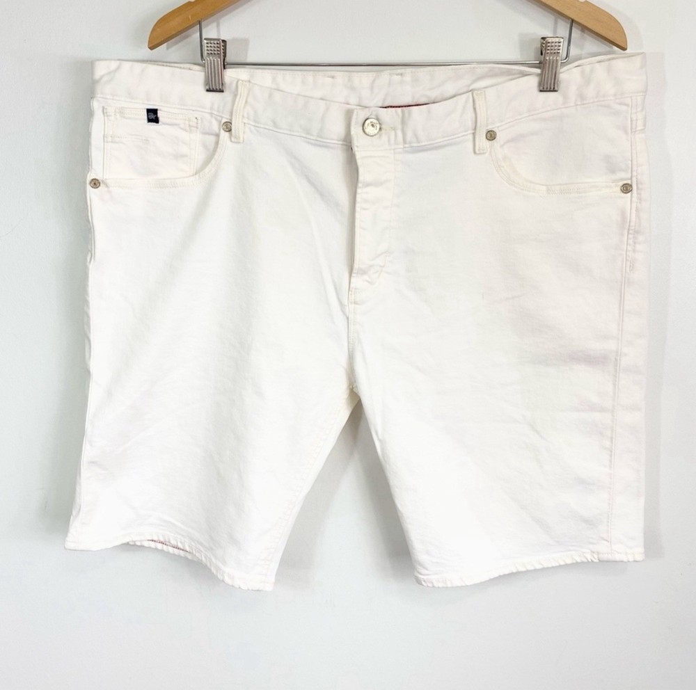 Pedro del Hierro Shorts Mens White Stretch Denim, NWT, Sz 40”