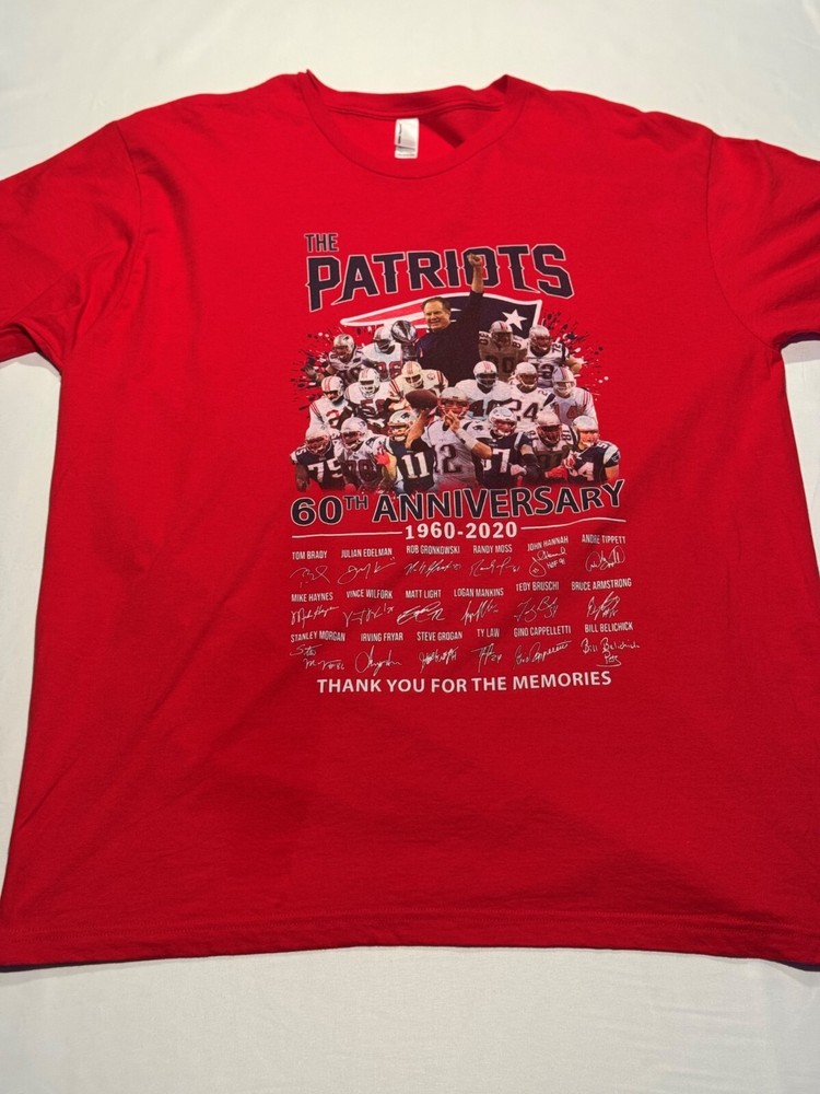 New England Patriots 60th Anniversary 2020 NFL Player Signatures T-Shirt Size 2XL