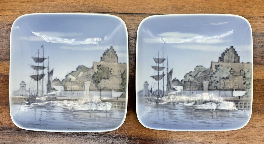 Set of 2 Royal Copenhagen 4
