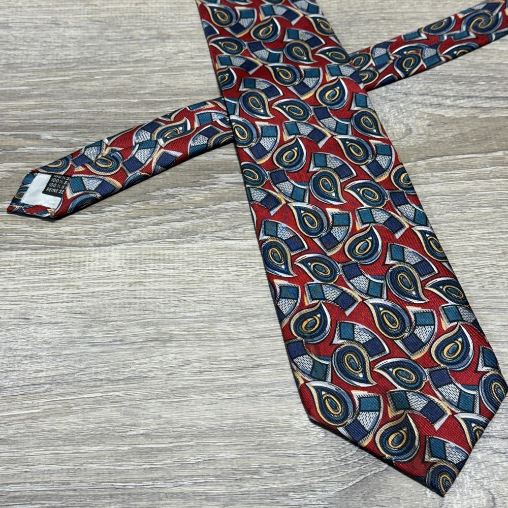 Giorgio Armani Tie Mens Silk Red Geometric Paisley Made in Italy Classic