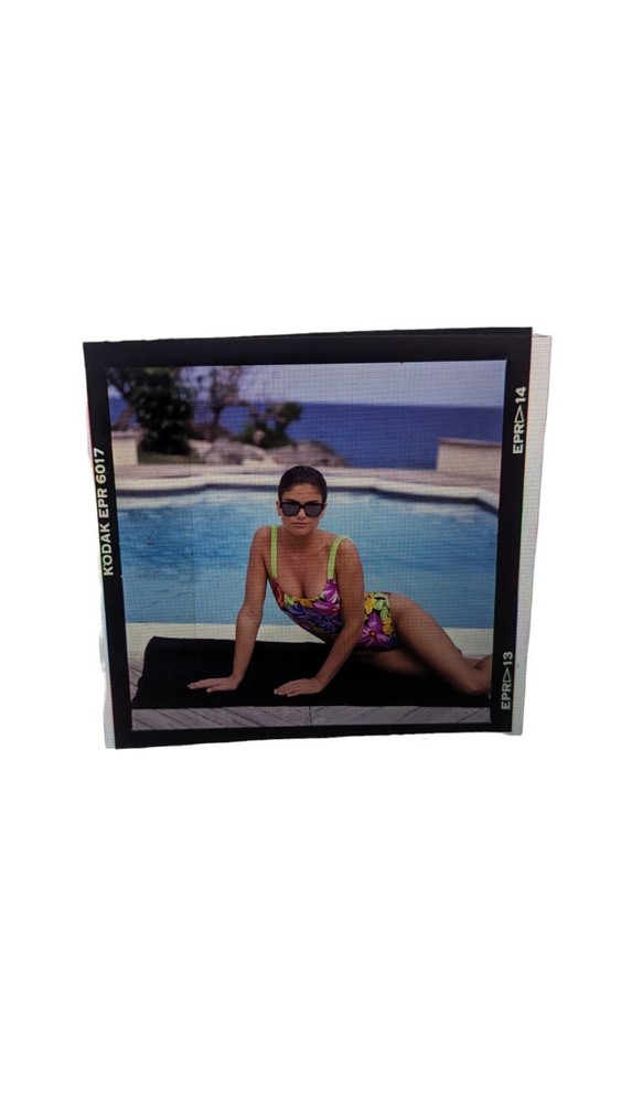 Kathy Ireland Photo Slide Swimsuit Model Catalog Production Picture (A2)
