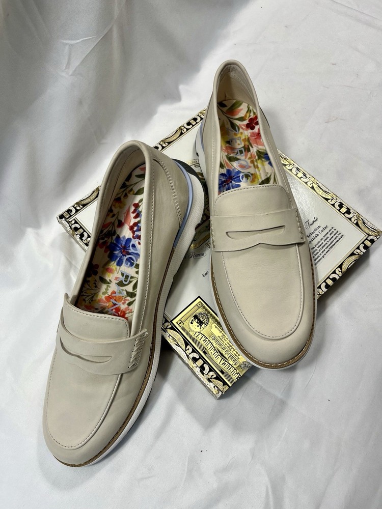 Cole Haan Leather ZEROGRAND Penny Loafer, Ivory Woman’s Size 10- NEW
