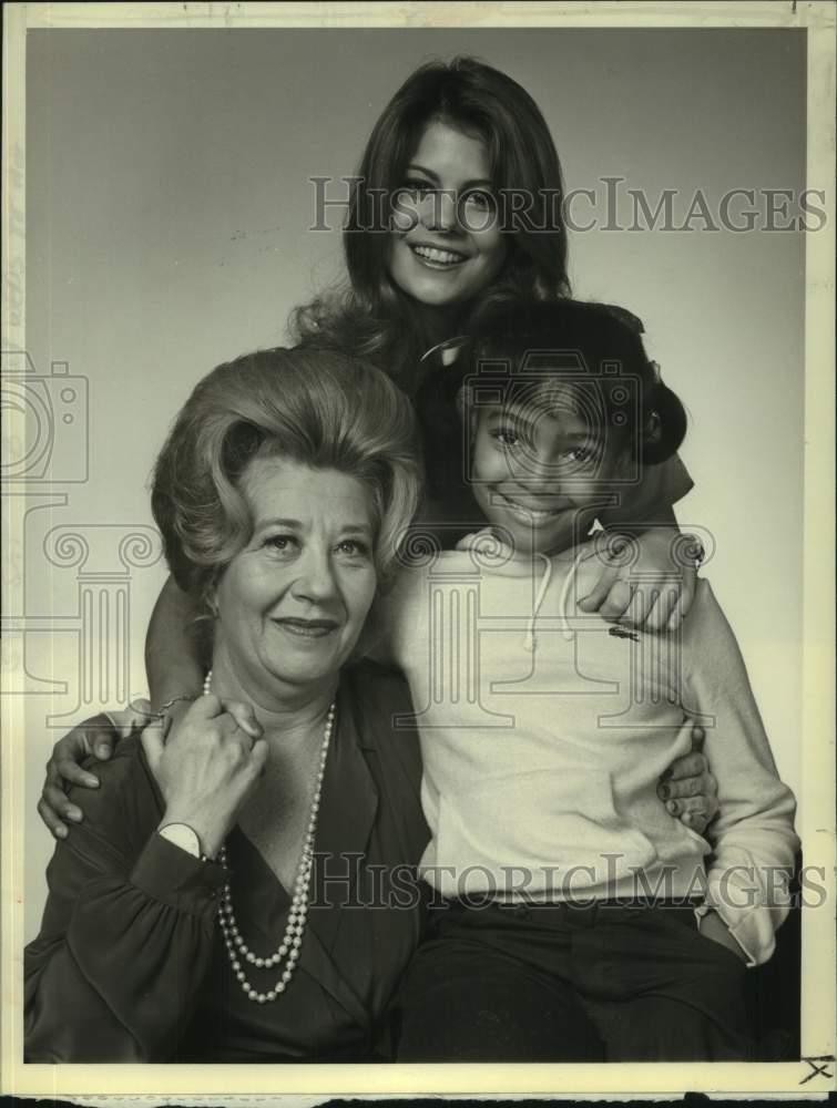 1980 Press Photo Charlotte Rae, Lisa Whelchel, Kim Fields in 