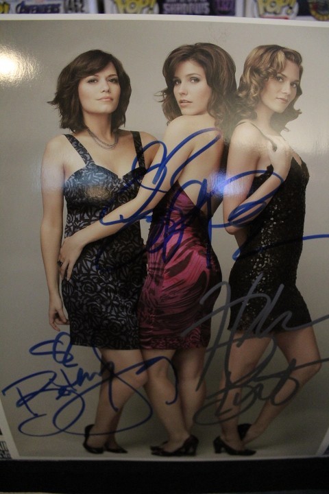 Signed Photo - T.V. Series - 8x10 - One Tree Hill - Sophia Bush +COA