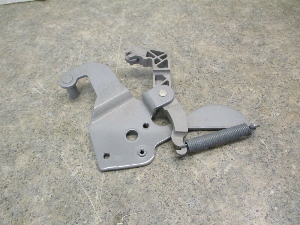 Ge Refrigerator Hinge Closure Part # Wr13X10566