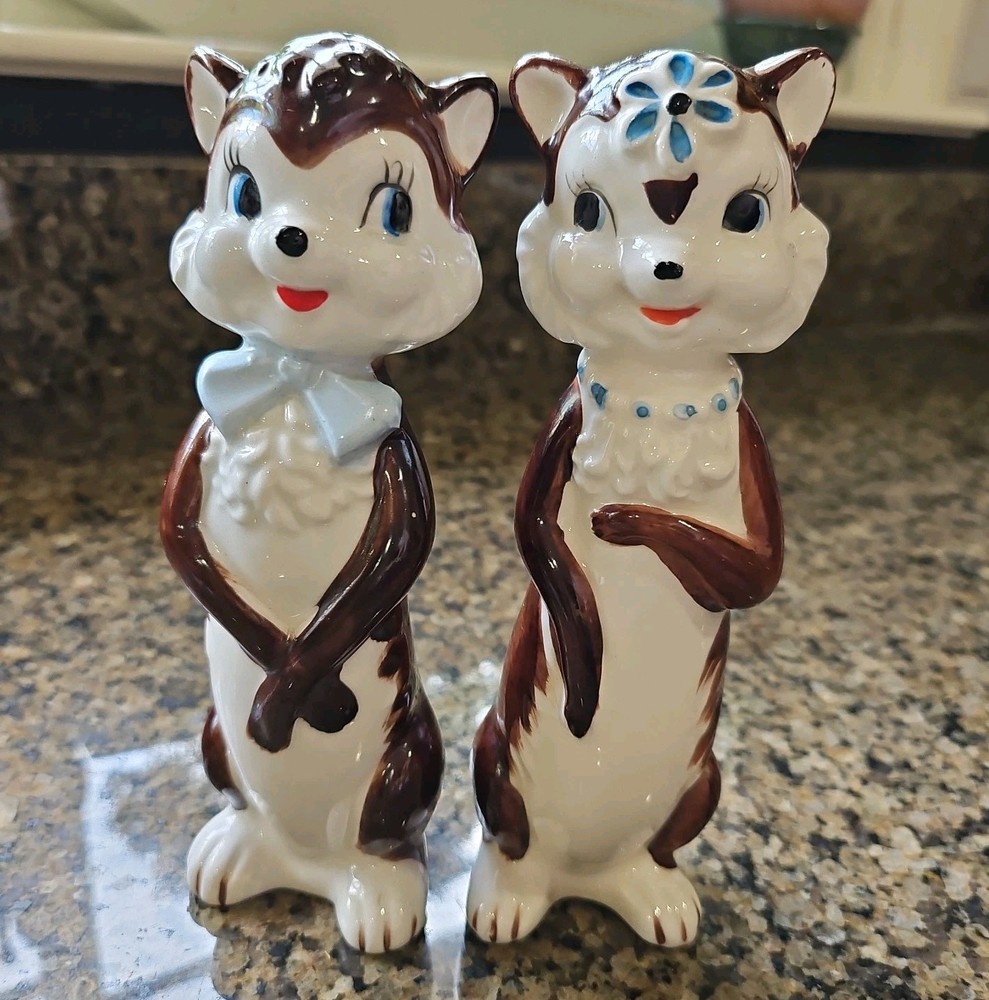 Vtg 50s Anthropomorphic Long Neck Tall Chipmunk Couple Salt & Pepper Shakers