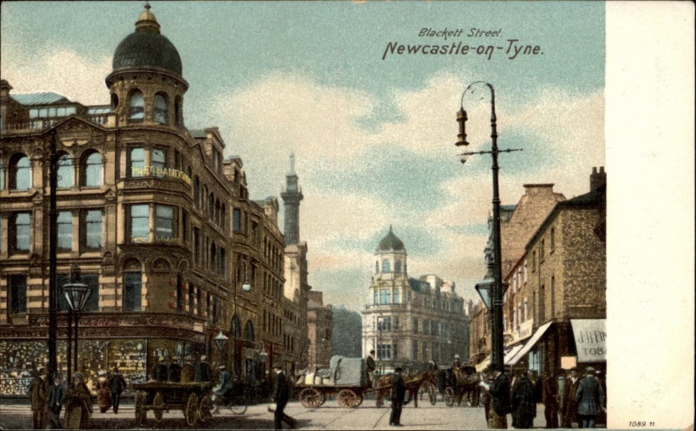 Blackett Street Newcastle-on-Tyne vintage postcard g709