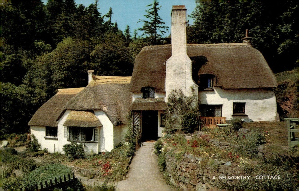 1970s Selworthy Somerset England Thatched Roof Country Cottage Vintage Postcard