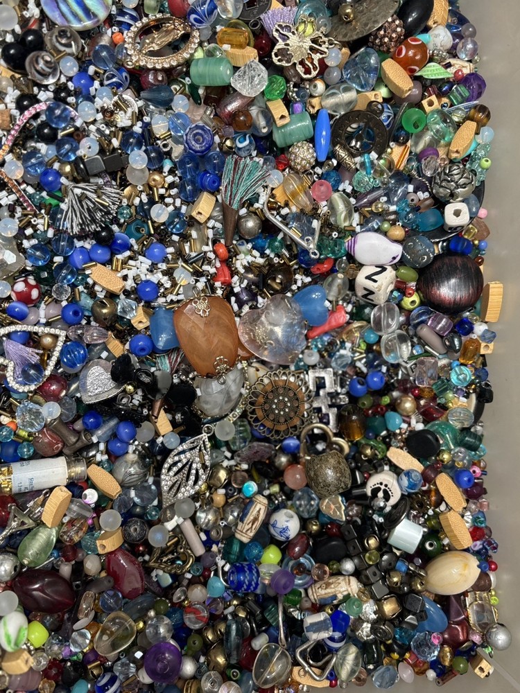 1 POUND Assorted beads for making jewelry and crafts includes charms