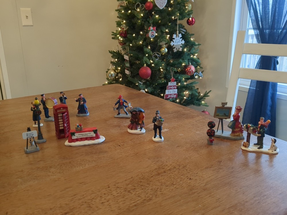 Vintage Lemax Christmas Village Figurines Mixed Lot of 14 Pieces