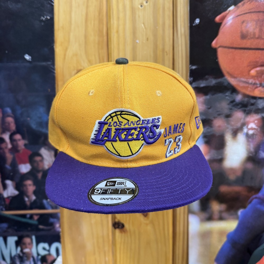 Los Angeles Lakers Hat Cap Snap Back NBA Basketball James 23 New Era Mens