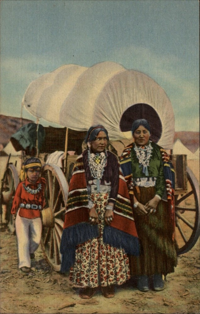 New Mexico Navajo women in Native garb covered wagon unused vintage postcard
