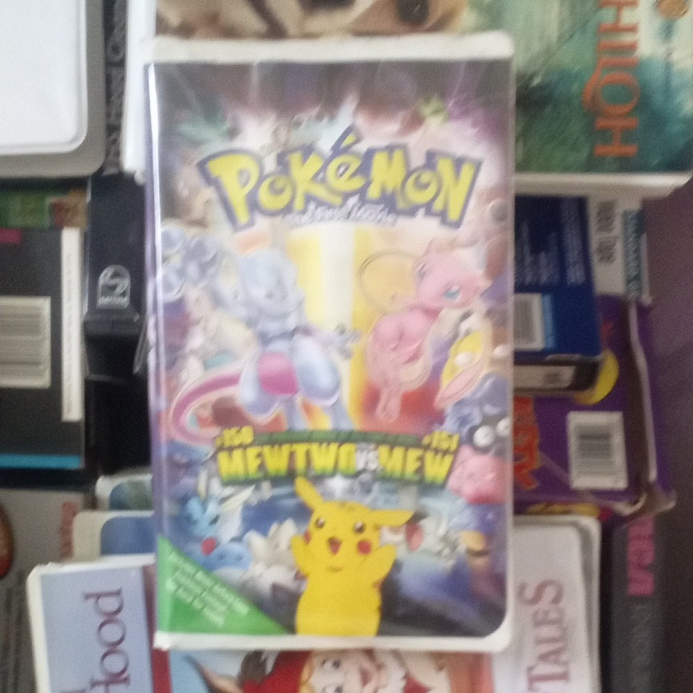 Warner Home Video Pokémon: Mewtwo Returns VHS NTSC G 2000 English Clamshell
