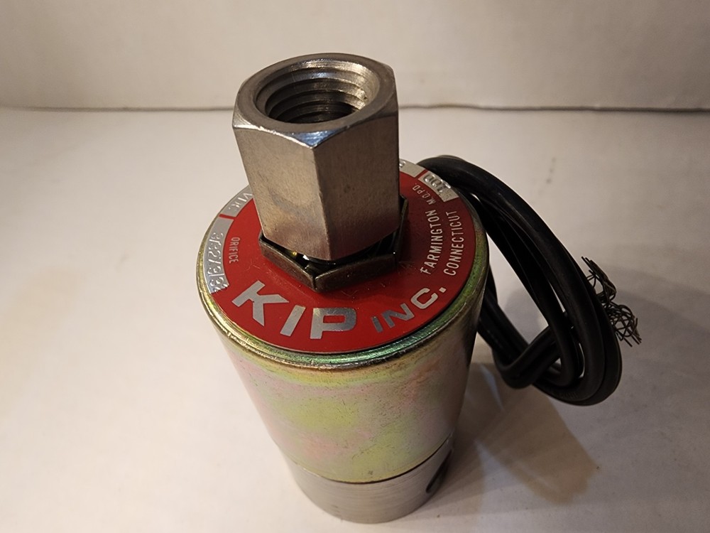 KIP INC 651064-02 Solenoid Valve, Orifice: 3/32x3/32, Volts:12VDC,  Watts:10