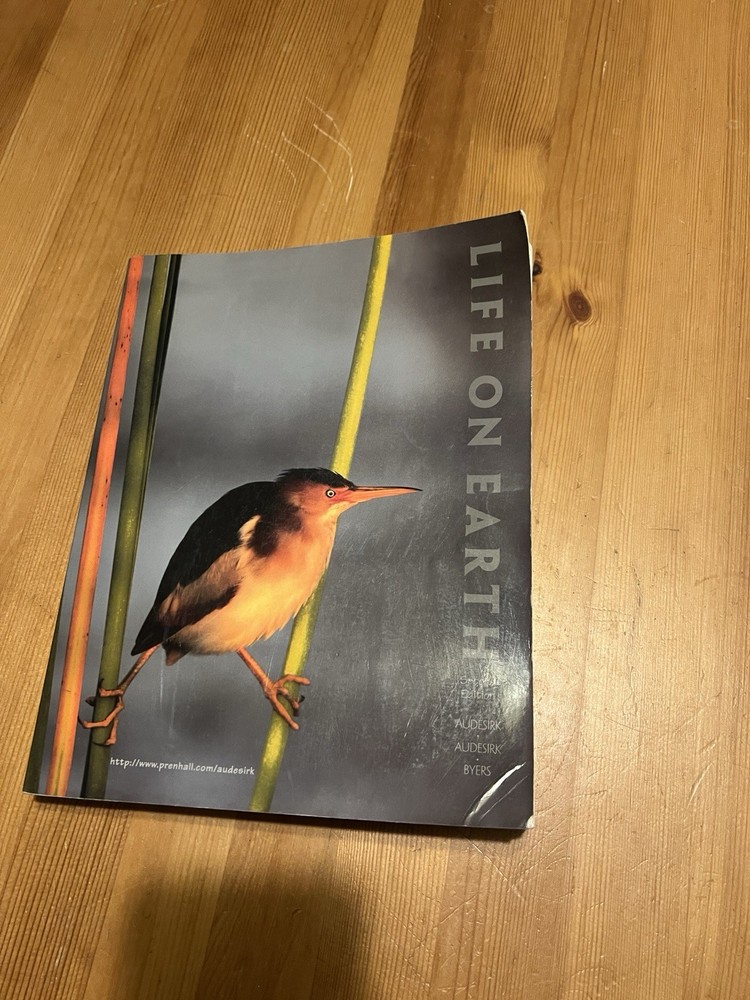 Used - Excellent Condition - Life On Earth - Second Edition Text Book - With CD