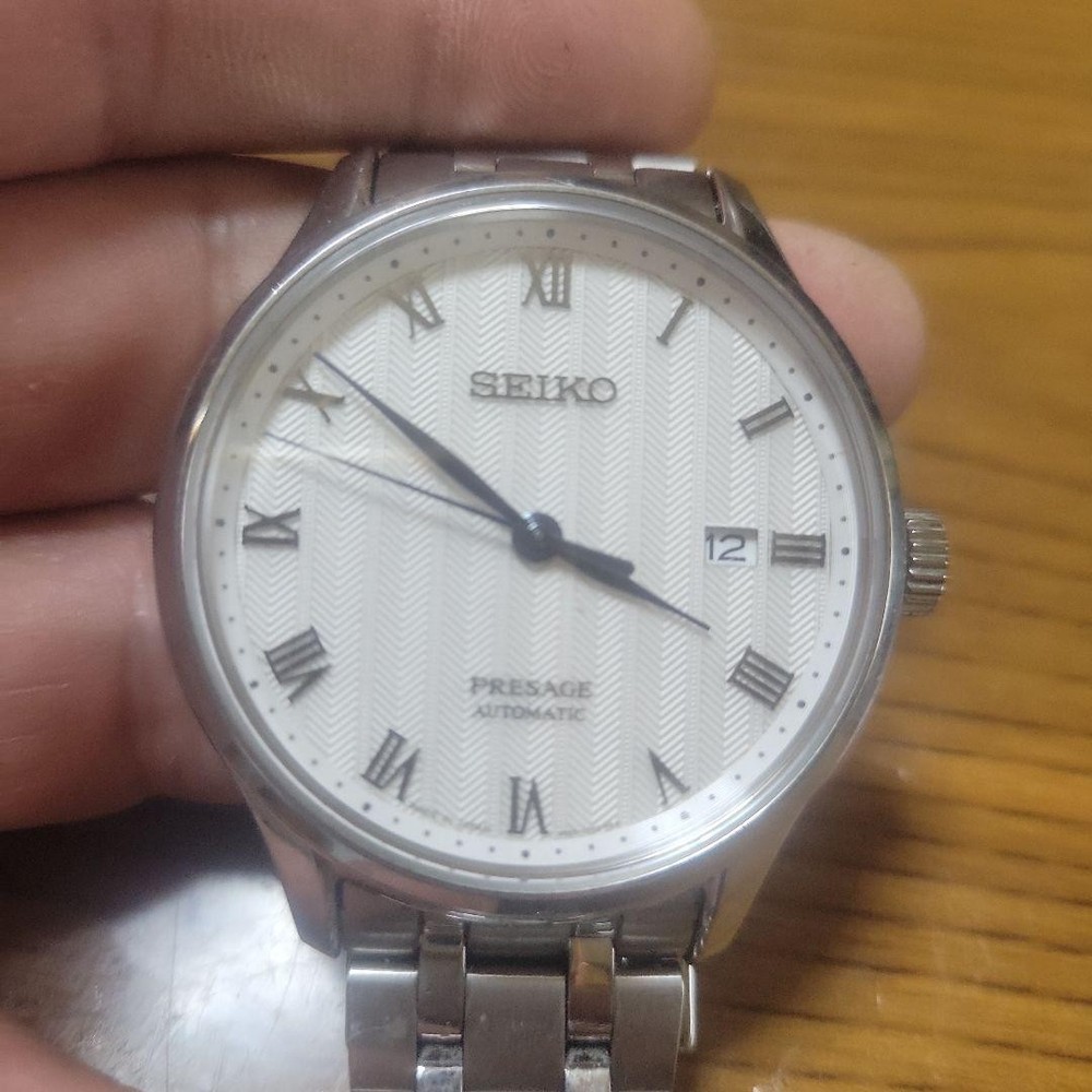 Seiko Presage Automatic Watch with 4R35-02S0 Movement