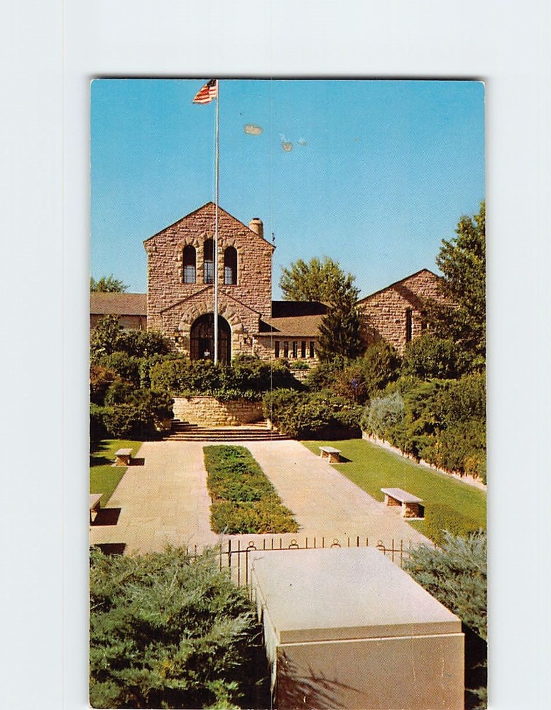 Postcard Will Rogers Memorial Museum and Tomb Claremore Oklahoma USA