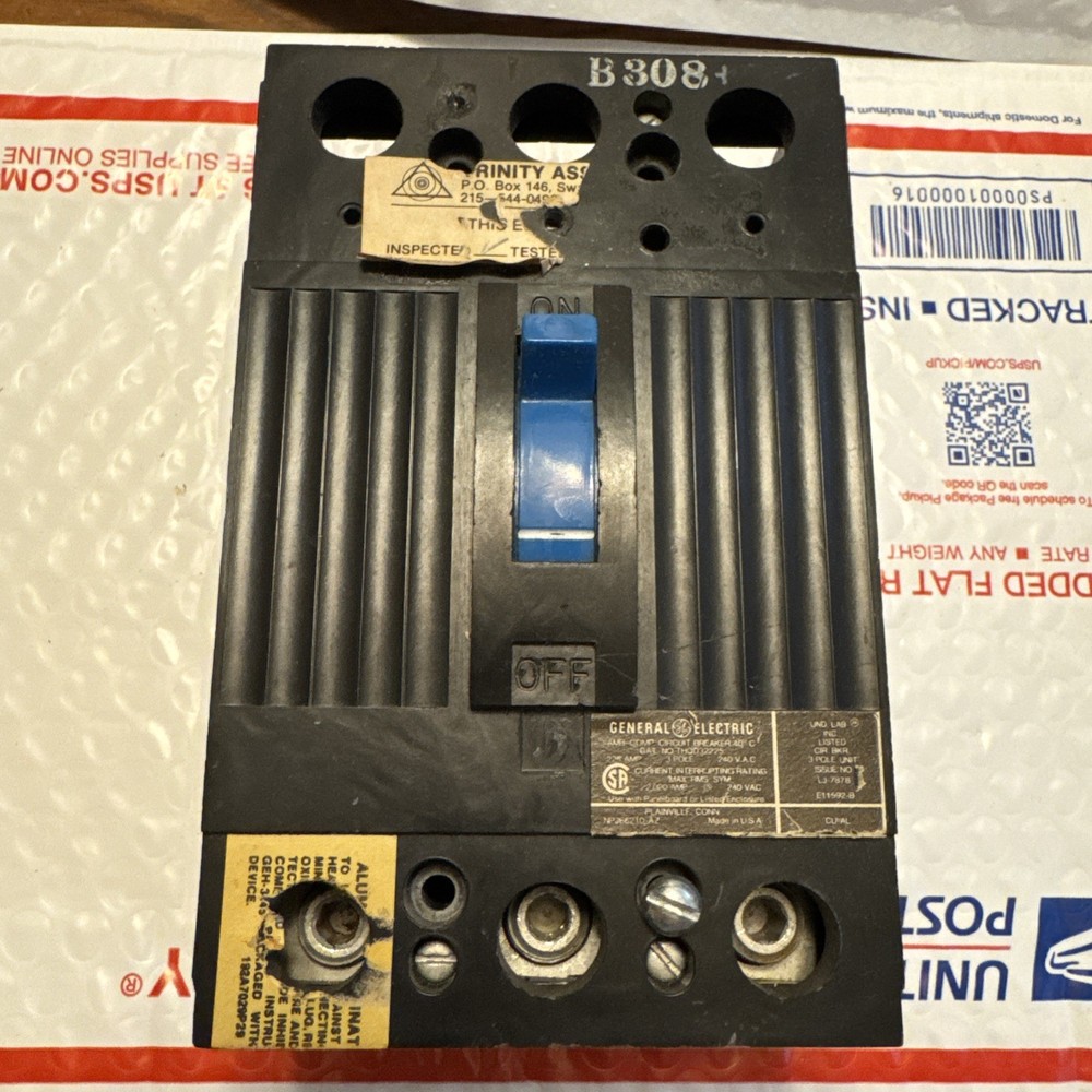 General Electric 225 Amp Circuit Breaker 3 Pole 240 Vac Thqd32225
