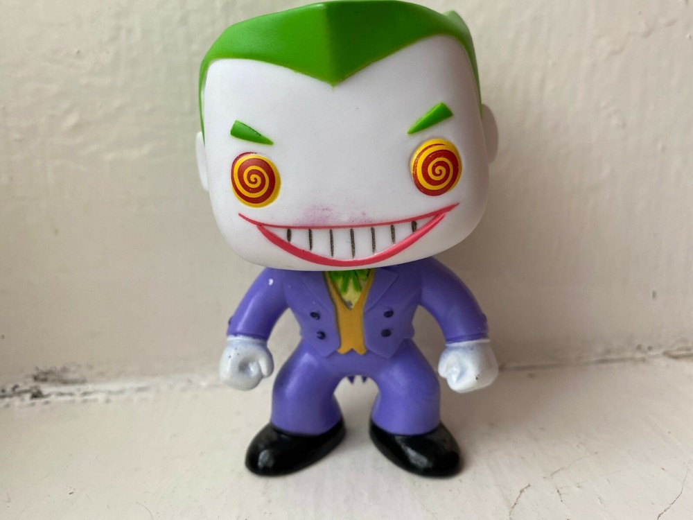 FUNKO POP VINYL #06 DC HEROES SERIES THE JOKER CLASSIC FIGURE