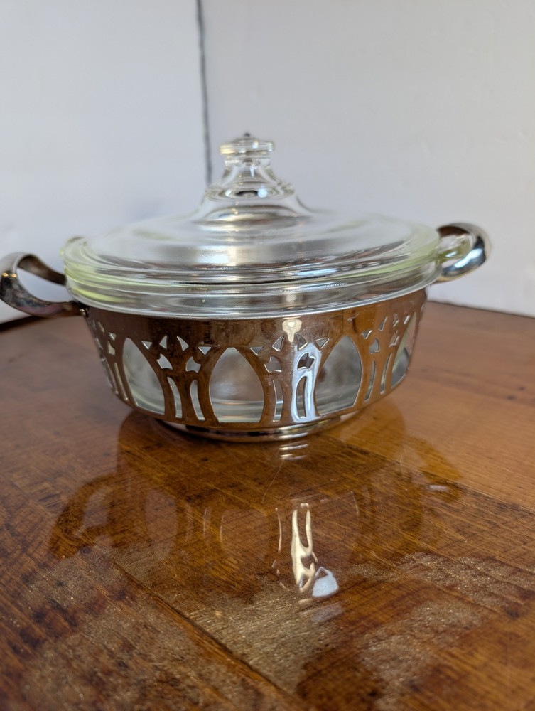 Antique Pyrex Casserole Dish with Lid & Decorative Carrier/Silver Plate READ