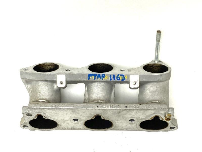 Rear Lower Intake Manifold Injector Base for 2005-2010 Honda Odyssey 64407