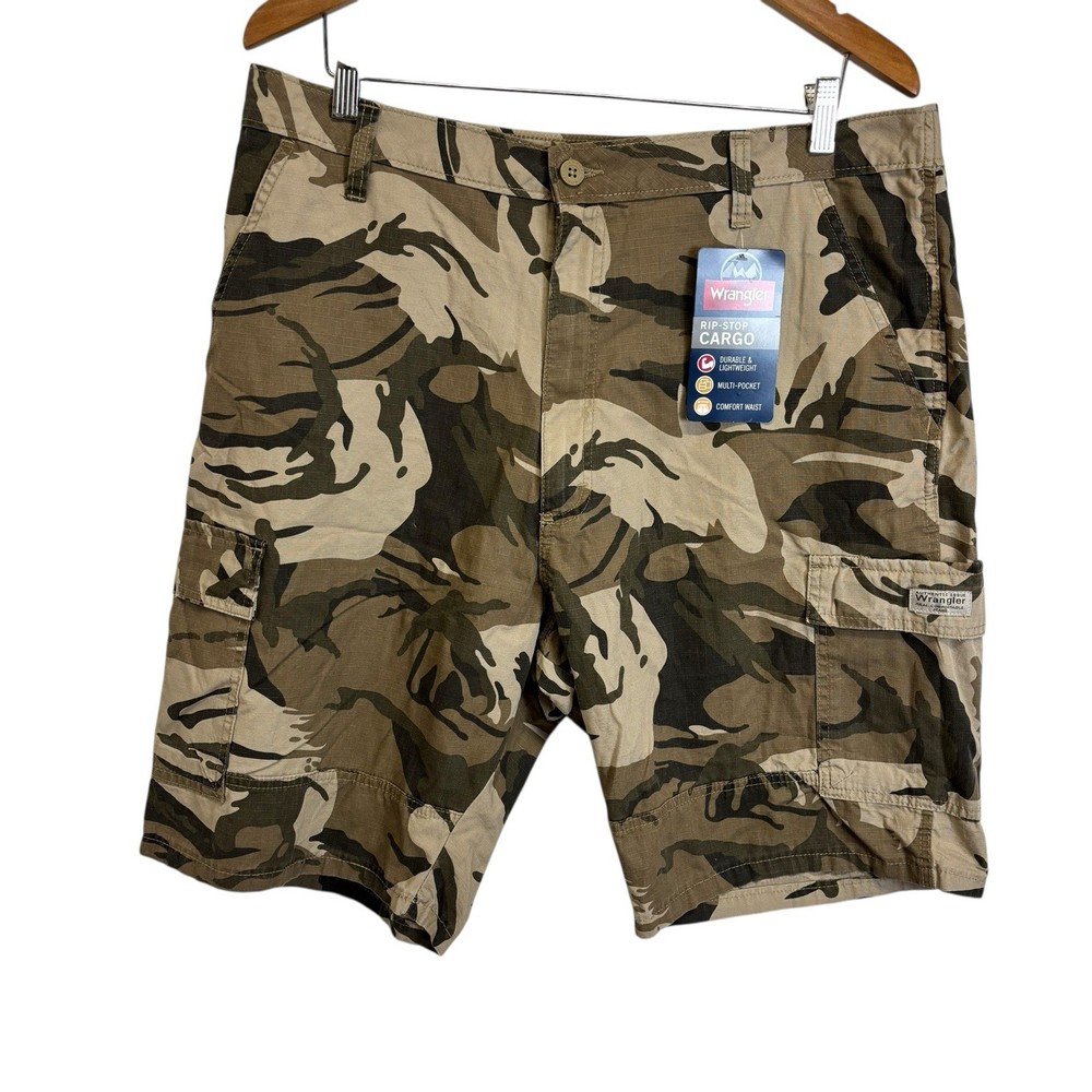 Men’s Wrangler Camo Cargo Shorts Rip Stop Lightweight Tan Green 38REG 0412