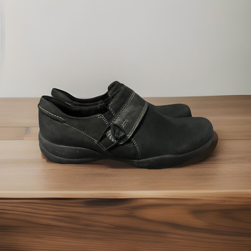 Clark Womens Black Leather Loafers Size 6 Comfortable Slip-On